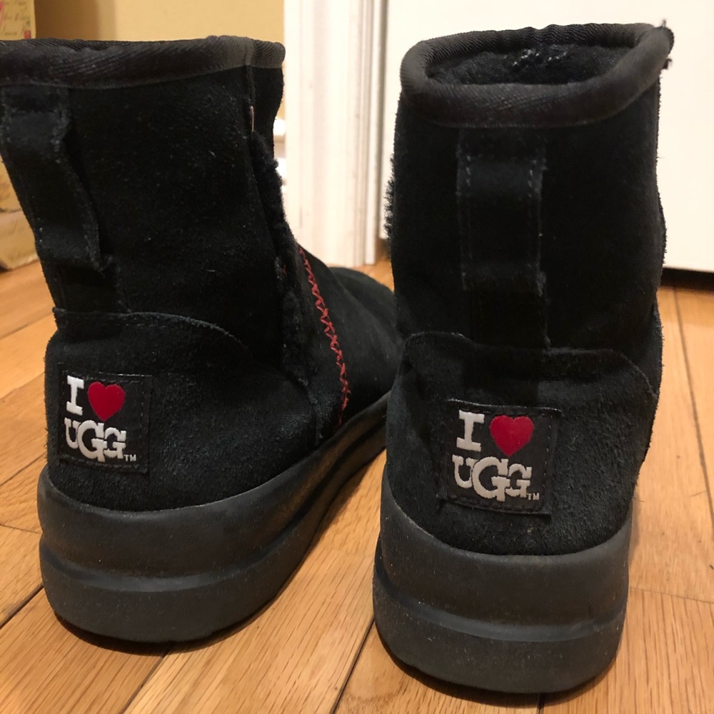 Ugg short boots